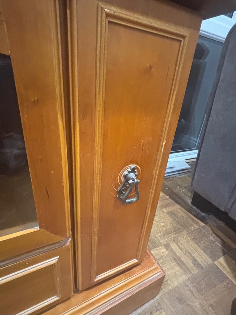 Tv Cabinet 