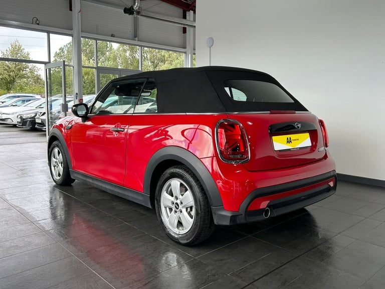 2021 MINI Convertible 1.5 Cooper Classic Convertible 2dr Petrol Manual Euro 6 (s/s) (136 ps) 1 OW...