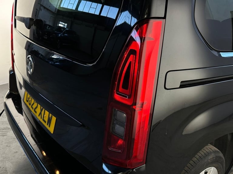 2022 Vauxhall Combo Life 1.5 Turbo D SE Euro 6 (s/s) 5dr (7 Seat) MPV Diesel Manual