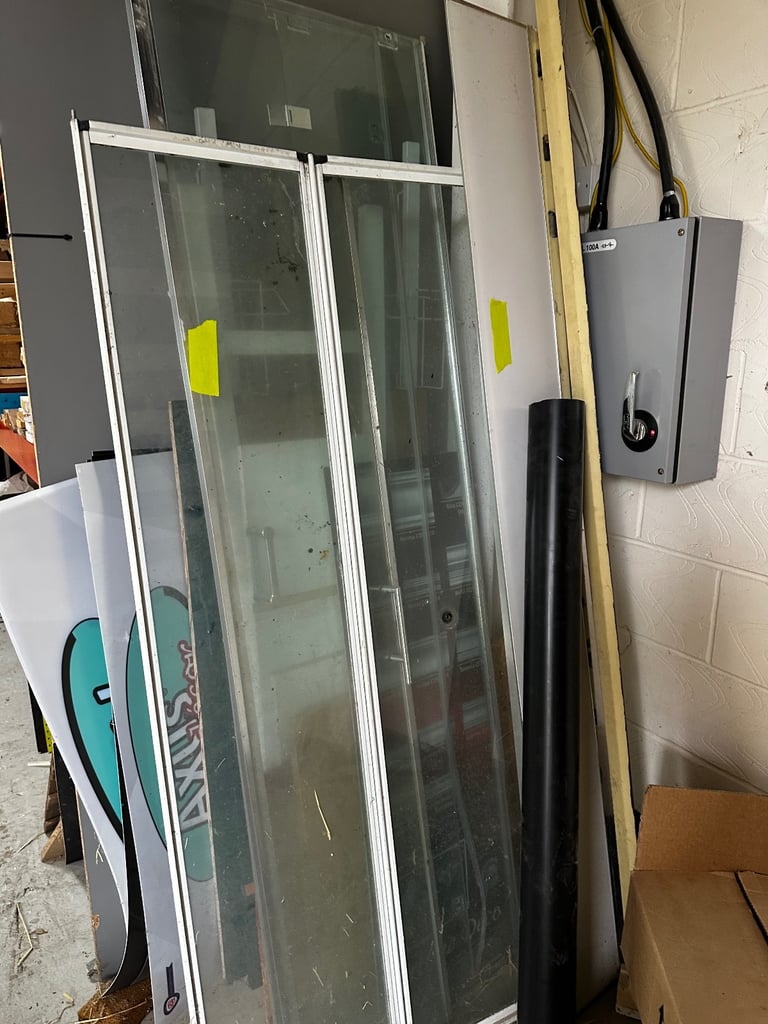 Large glass shower screen 