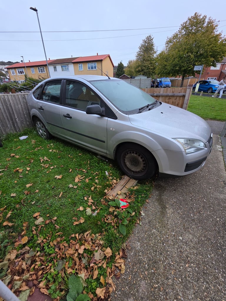 Ford, FOCUS, Hatchback, 2005, Manual, 1596 (cc), 5 doors
