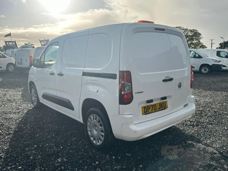 2020 Vauxhall Combo 1.6 Turbo D 2300 Sportive L1 H1 Euro 6 (s/s) 4dr PANEL VAN Diesel Manual