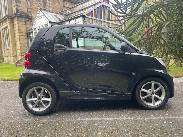 2014 smart fortwo Edition21 mhd 2dr Softouch Auto COUPE Petrol Automatic