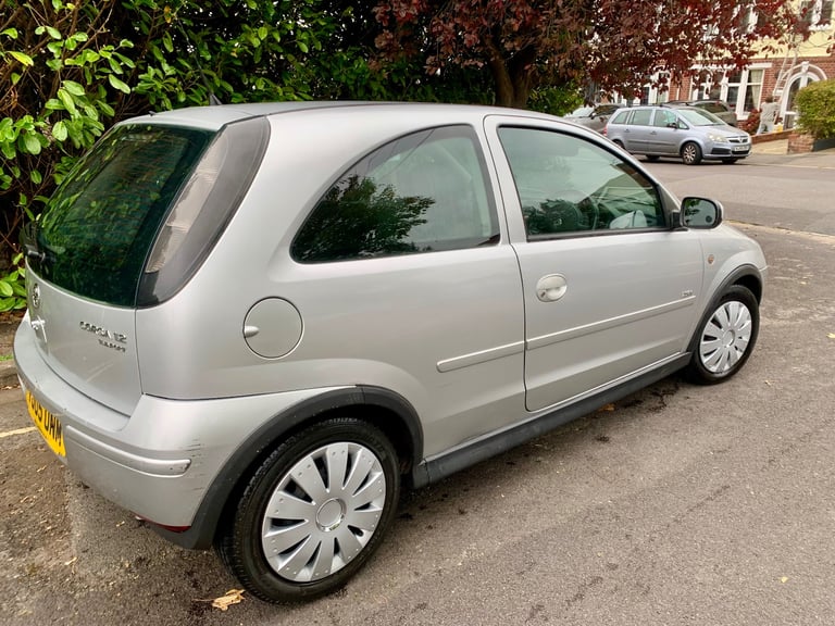 image for 2005 VAUXAHLL CORSA 1.2 95k MOT 2 KEYS HISTORY ULEZ COMPLIANT.
