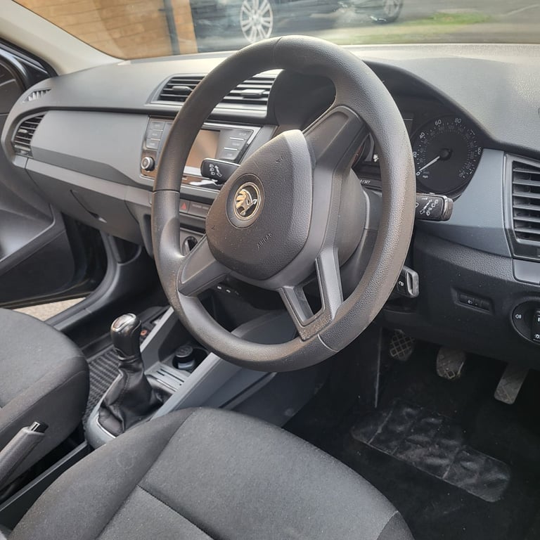 Skoda, FABIA, Estate, 2015, Manual, 1422 (cc), 5 doors