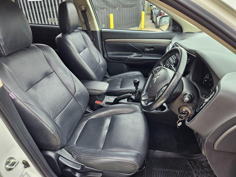 2014 Mitsubishi Outlander 2.2 DI-D GX3 4WD Euro 5 (s/s) 5dr ESTATE Diesel Manual
