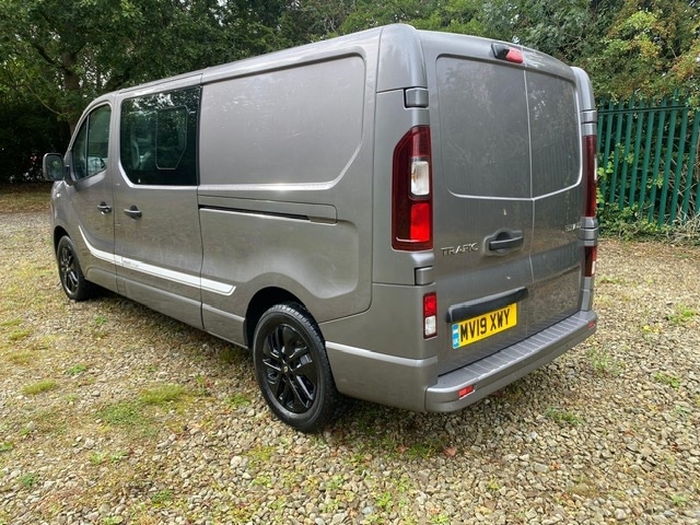 2019 Renault Trafic LL29 ENERGY dCi 125 Premier Edition Crew Van WINDOW VAN Diesel Manual