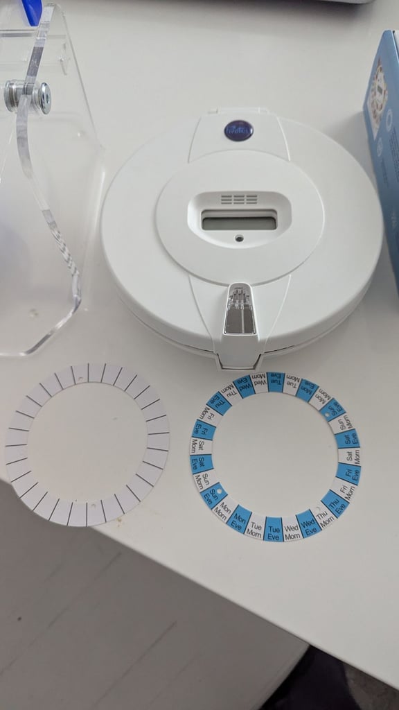 Pivotell Advance Automatic Pill Dispenser + Tipper Unit