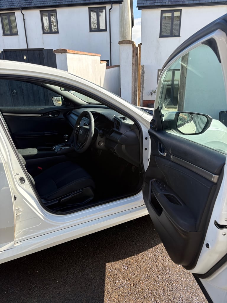 Honda, CIVIC, Hatchback, 2018, Manual, 988 (cc), 5 doors