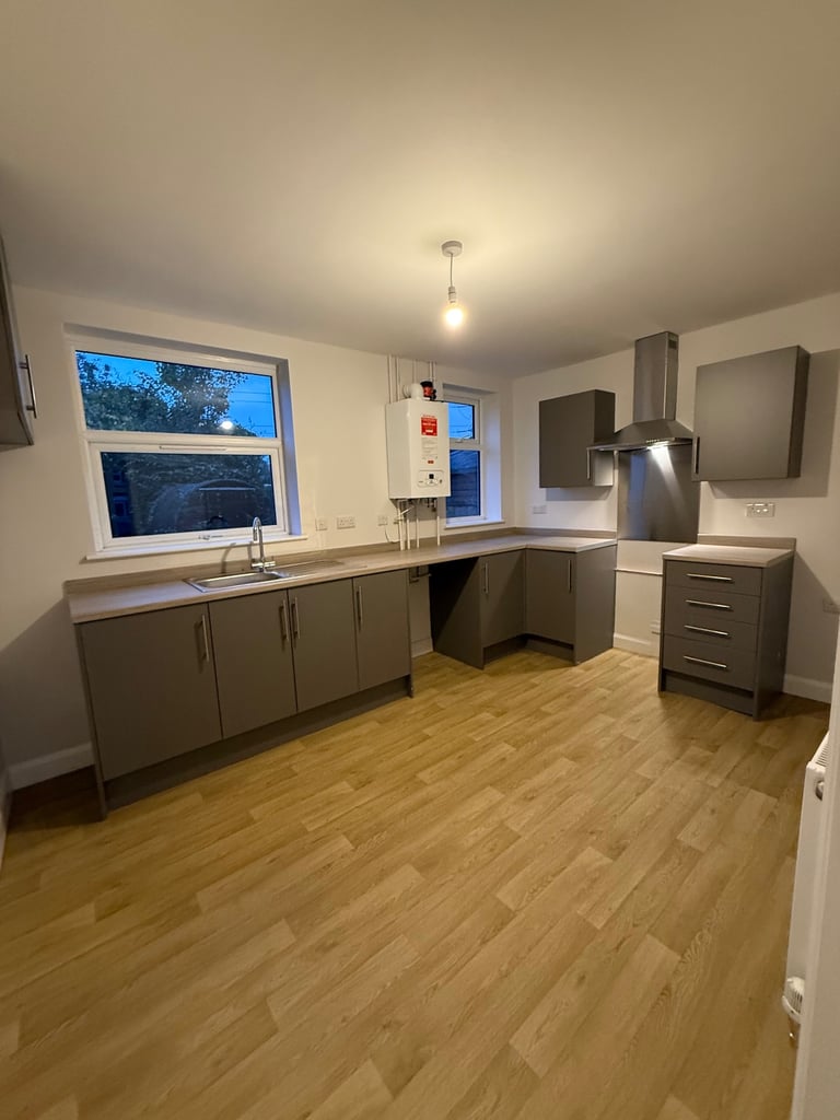 3 bedroom house in abbey hulton