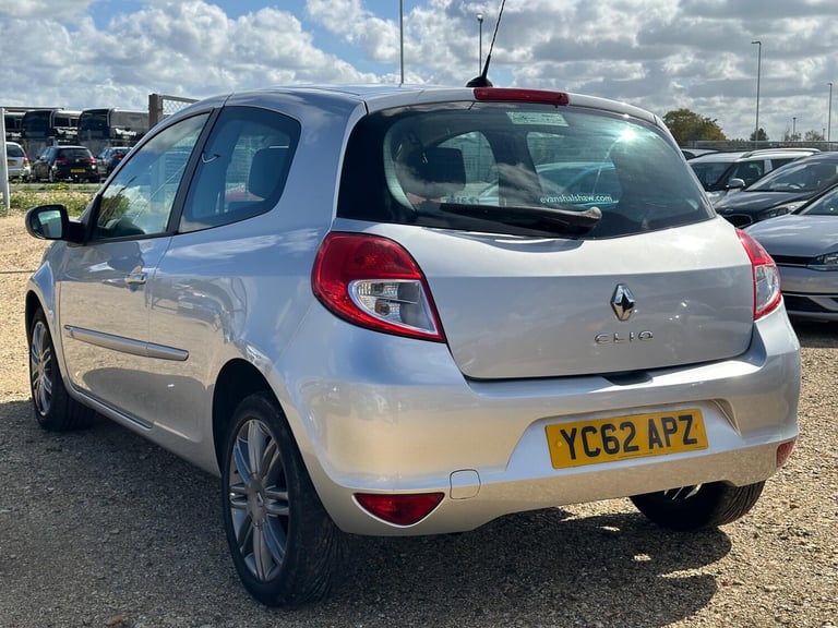 2012 Renault Clio 1.2 Dynamique TomTom Euro 5 3dr HATCHBACK Petrol Manual