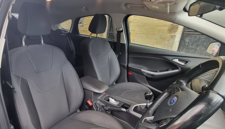 2016 Ford Focus 1.0 EcoBoost 125 ZETEC + 1 OWNER + WETBELT DONE IN JUNE 2023 HATCHBACK Petrol Manual