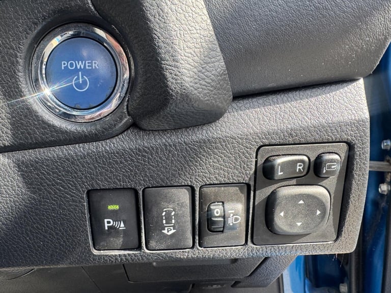 2015 Toyota Auris 1.8 VVT-h Excel Touring Sports CVT Euro 5 (s/s) 5dr ESTATE Petrol/Electric Hybr...