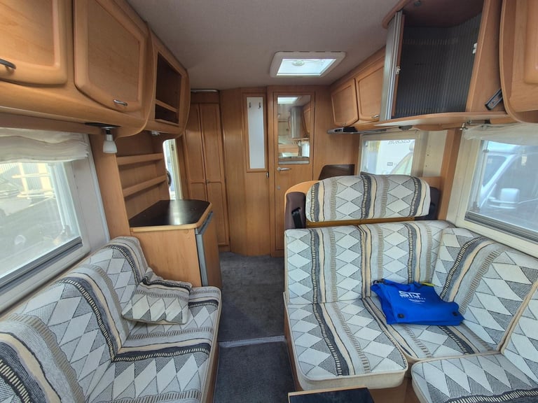 Frankia Holiday Class A Class Motorhome 2003
