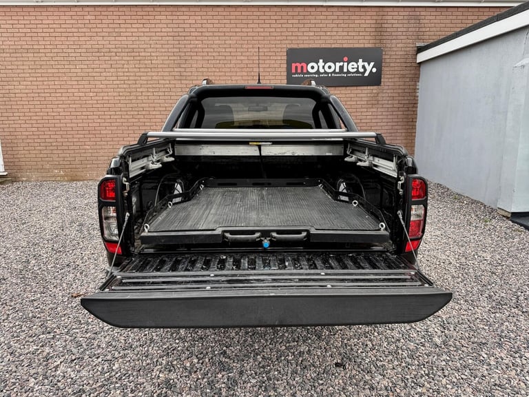2020 Nissan Navara 2.3 dCi N-Guard Auto 4WD Euro 6 4dr PICK UP Diesel Automatic
