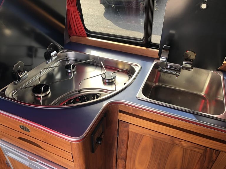 2017 VOLKSWAGEN TRANSPORTER T28 CAMPERVAN CONVERSION