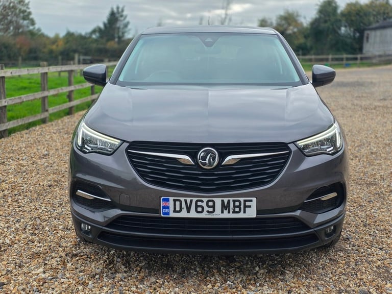 Vauxhall Grandland X SE