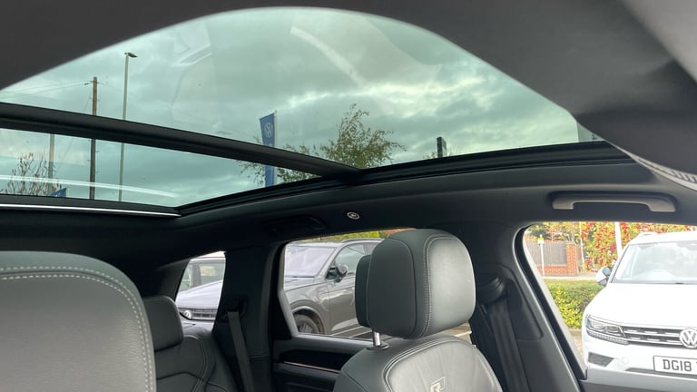 2018 Volkswagen Touareg 3.0 V6 TDI 4Motion R-Line Tech 5dr Tip Auto Diesel Estate Estate Diesel A...