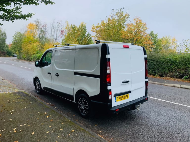 2016 1.6 Dci RENAULT TRAFIC EURO 6 ULEZ VAN 111k MILES MOT till 10/2026 like VIVARO NV300 NO VAT