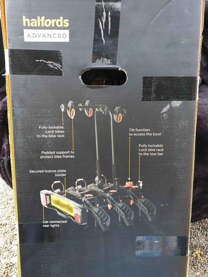 Halfords Advanced 3 Bike Towbar Mounted Electric MTB Hybrid Road eBike Tow Bar Platform  Rack