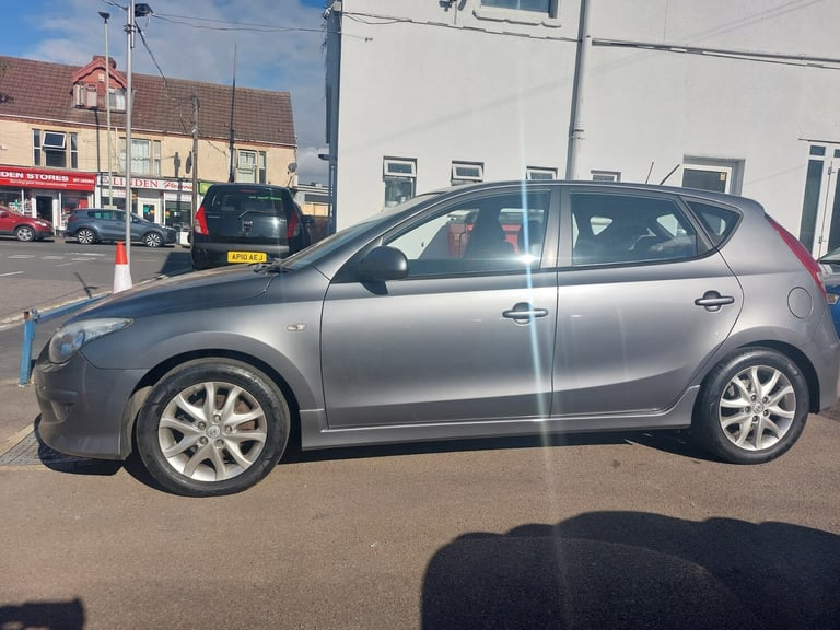 2011 Hyundai i30 1.6 CRDi Comfort 5dr HATCHBACK Diesel Manual