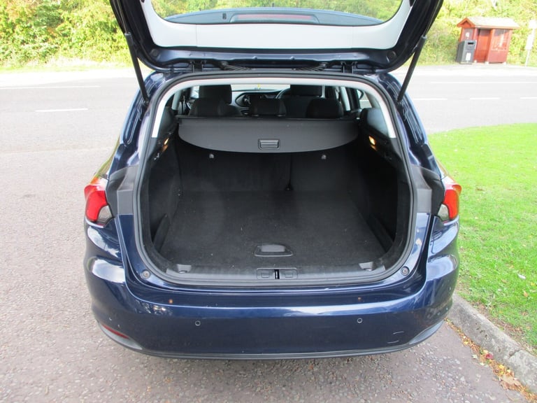 FIAT TIPO 1.6 TD MULTIJET 120 BHP LOUNGE ESTATE 2017