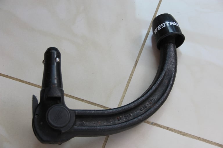 image for BMW 3 Series E90/91 Westfalia Detachable Towbar With Key for lock
