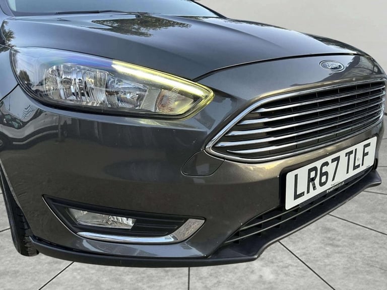 2017 Ford Focus 1.0T EcoBoost Titanium Hatchback 5dr Petrol Auto Euro 6 (s/s) (125 ps) Hatchback ...