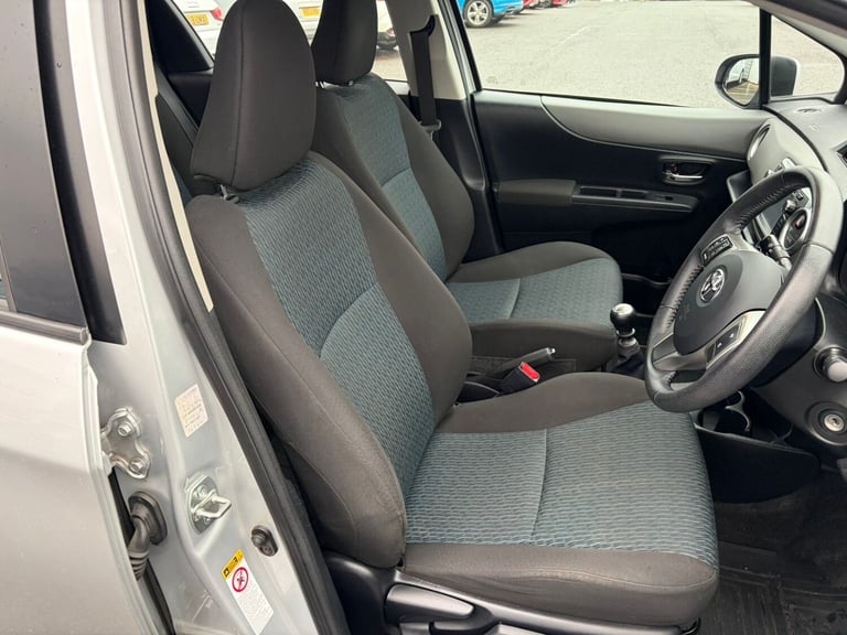 2012 Toyota Yaris 1.33 VVT-i TR 5dr HATCHBACK Petrol Manual