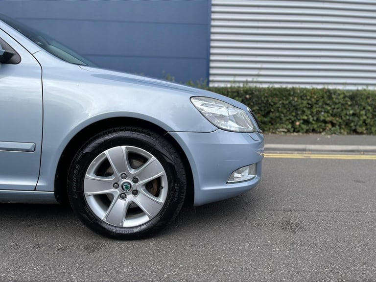 2010 Skoda Octavia 1.6 TDI CR Elegance 5dr DSG ESTATE Diesel Automatic