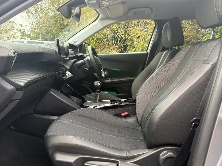 2022 Peugeot 2008 1.2 Puretech Allure Premium Suv 5dr Petrol Manual Euro 6 (s/s) (100 Ps) HATCHBA...