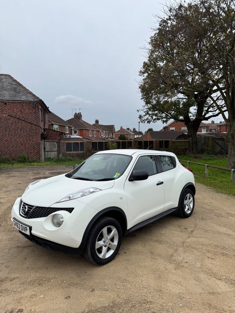 Nissan, JUKE, Hatchback, 2014, Manual, 1461 (cc), 5 doors