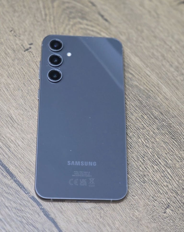 Samsung s23 FE 128gb graphite 