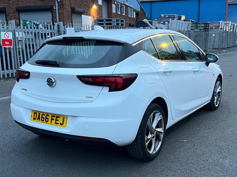 2016 Vauxhall Astra 1.6 CDTi 16V 136 SRi Nav 5dr HATCHBACK Diesel Manual