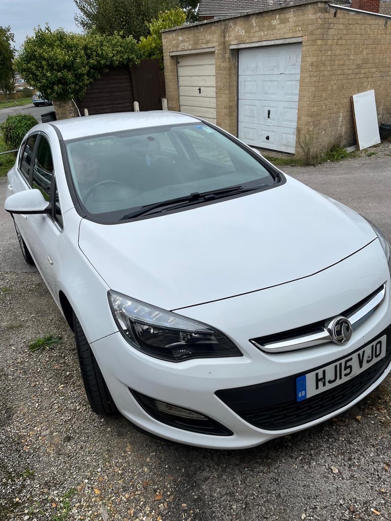 Vauxhall, ASTRA, Hatchback, 2015, Manual, 1398 (cc), 5 doors