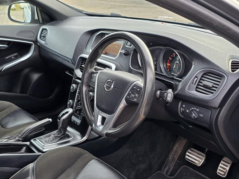 2017 Volvo V40 1.5 T3 R-Design Nav Plus Hatchback 5dr Petrol Auto Euro 6 (s/s) (152 ps) Hatchback...