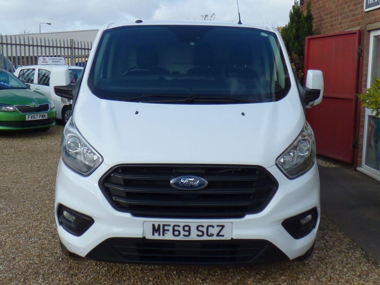 FORD TRANSIT CUSTOM 2.0 300 EcoBlue Trend AUTOMATIC **ALSO COMES WITH 15 MONTHS