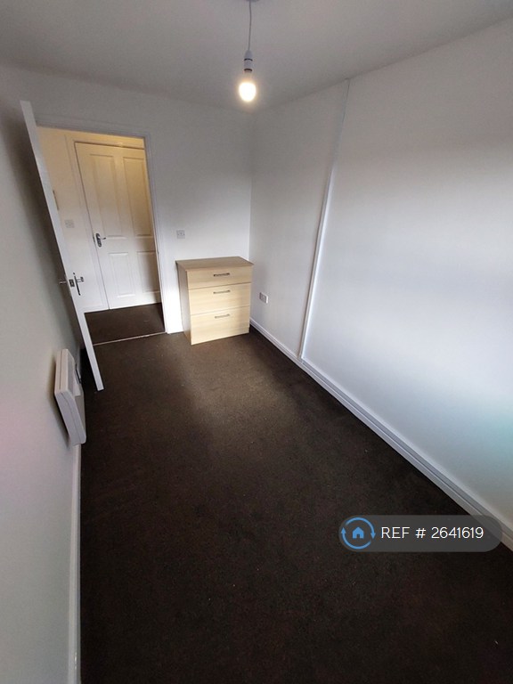 2 bedroom flat in Alma Wood Close, Chorley, PR7 (2 bed) (#2641619)
