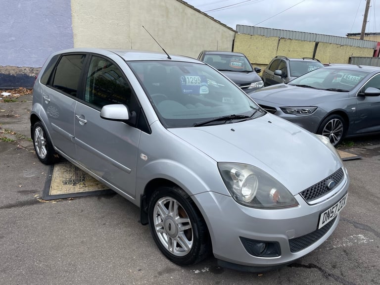 image for 2007 Ford Fiesta 1.4 Zetec 5dr [Climate] HATCHBACK Petrol Manual
