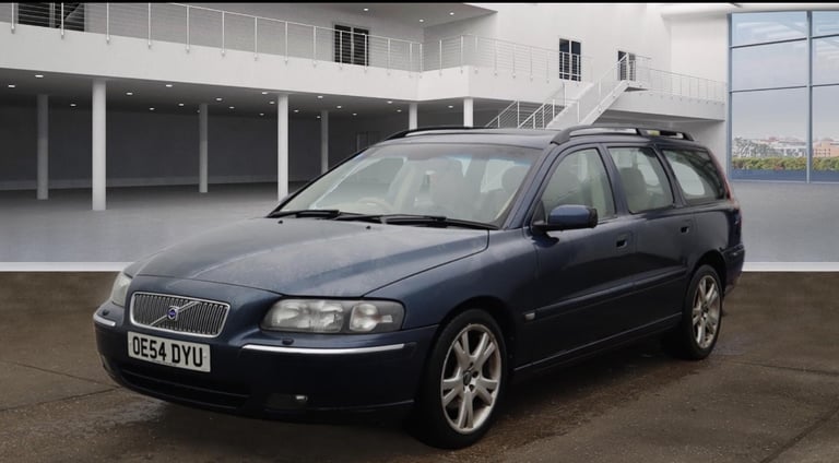 2004 Volvo V70 2.4 170 SE 5dr Auto ESTATE Petrol Automatic