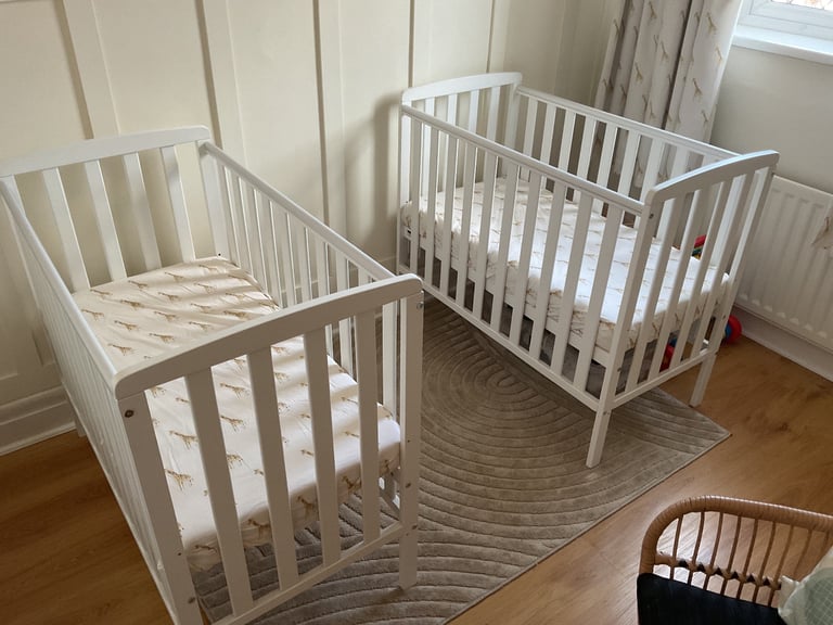 Baby cots with mattress 