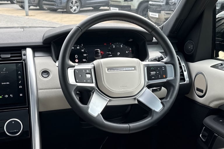 2024 Land Rover Discovery 3.0 D300 Dynamic HSE 5dr SUV DIESEL Automatic