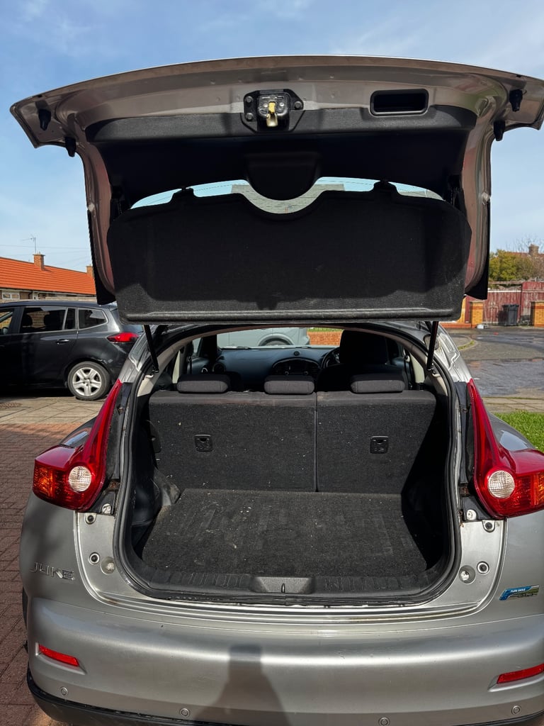 Nissan, JUKE, Hatchback, 2013, Manual, 1461 (cc), 5 doors