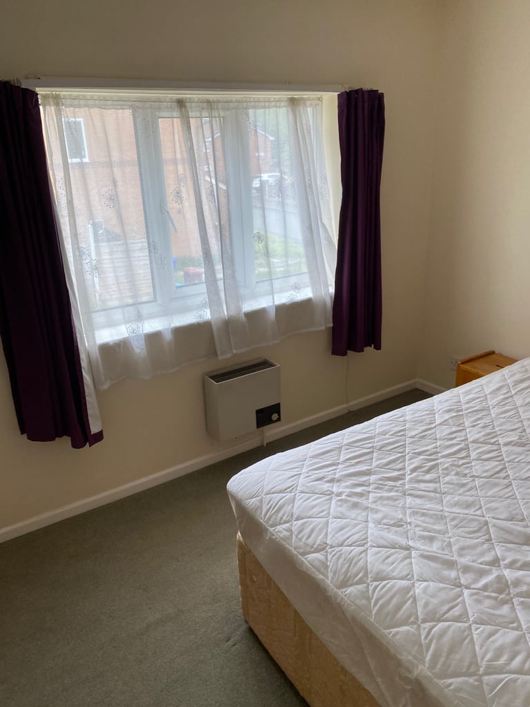 Two bed Semi Quiet Cul de Sac Close to Ashburys Train Station Off Textile Street Manchester 12 