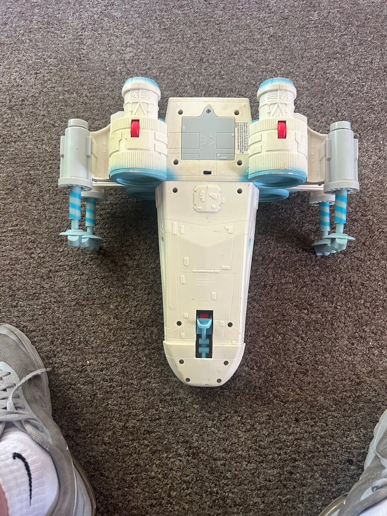 Hasbro Star War X Wing Galactic Luke Skywalker Electronic Lights & Sounds