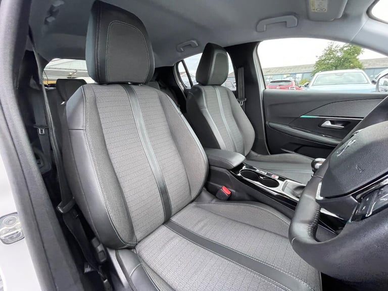 2023 Peugeot 208 1.2 PureTech Allure Premium + Euro 6 (s/s) 5dr HATCHBACK Petrol Manual