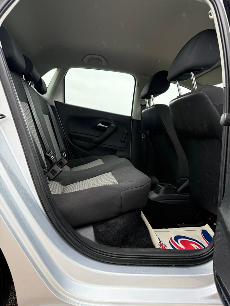 Volkswagen, POLO, Hatchback, 2011, Manual, 1198 (cc), 5 doors