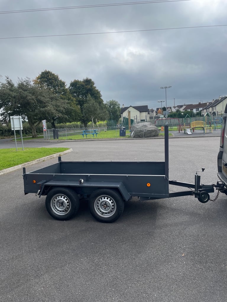 Steel trailer with brakes
