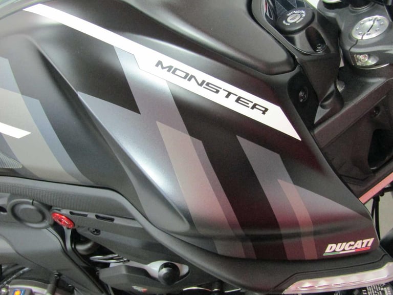 2022 Ducati Monster Plus 937