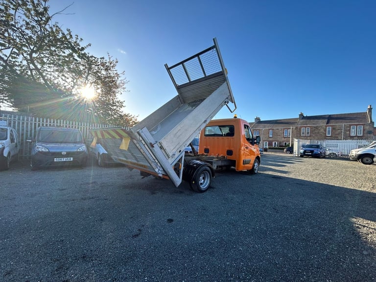 2015 Renault Master 125.35 dCi Chassis Cab SGLCAB TIPPER CHASSIS CAB Diesel Manual